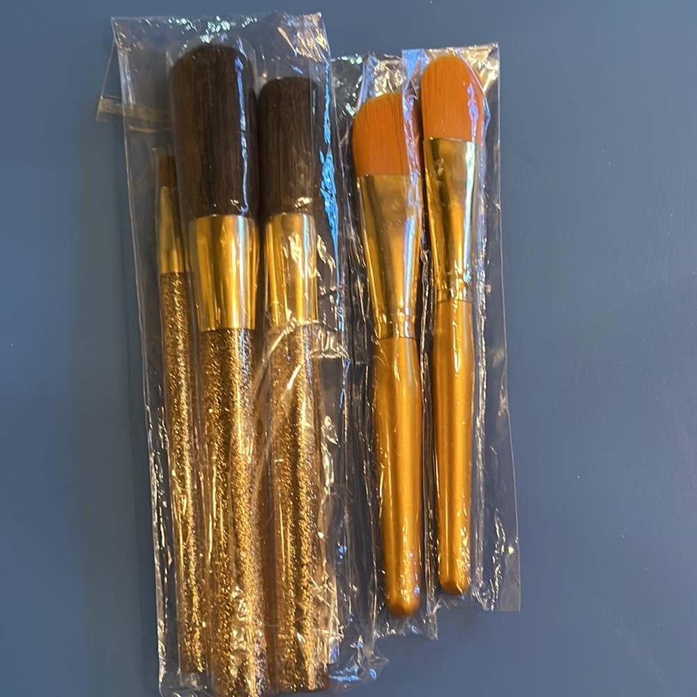 SeneGence makeup brushes - Picture 3 of 3